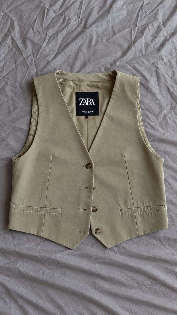 Жилет ZARA