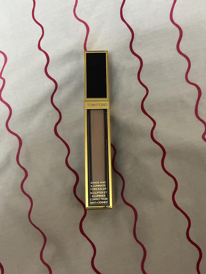 Консилер Tom Ford Shade and Illuminate