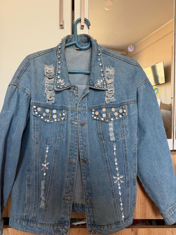 !it jeans Джинсовка со стразами