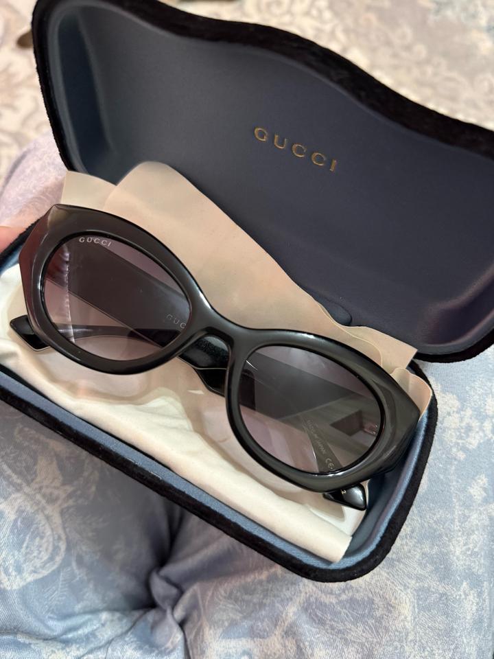 Солнцезащитные очки Gucci