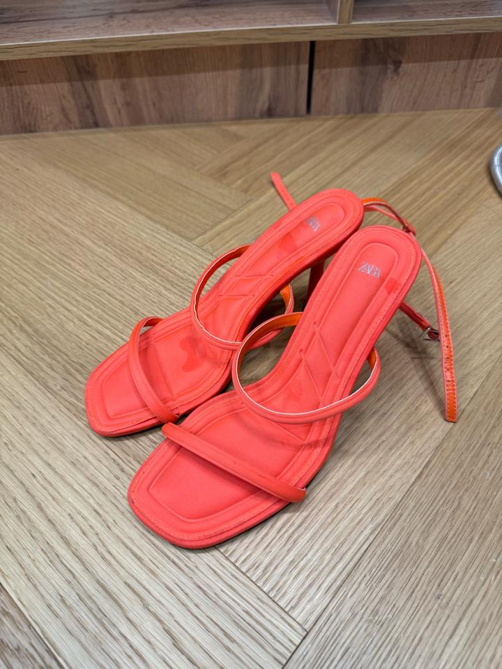 Босоножки ZARA