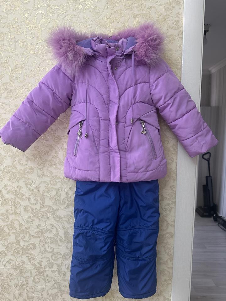 Зимний комбинезон для девочки