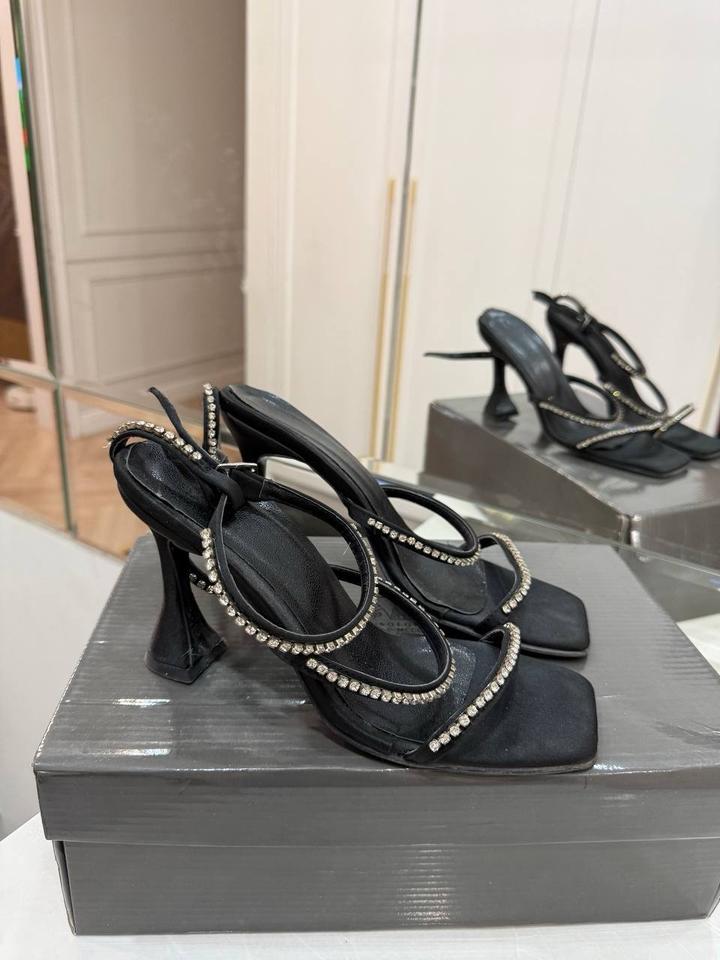 Loro Piana Босоножки со стразами