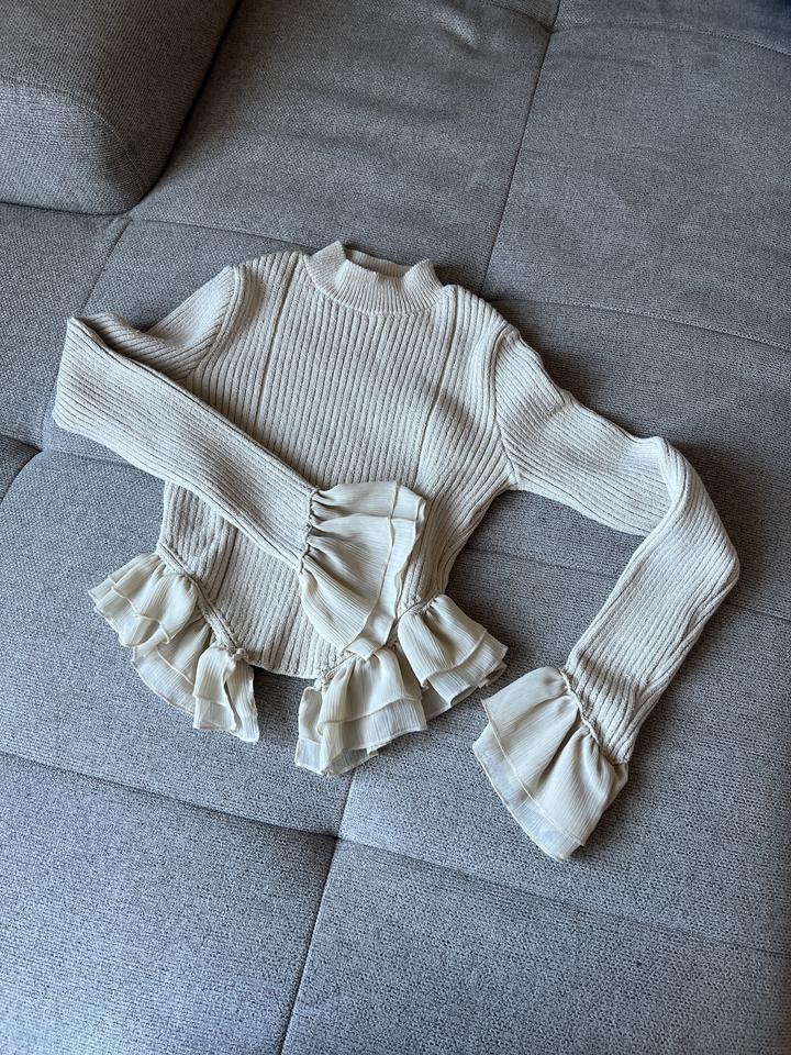 Джемпер ZARA с оборками