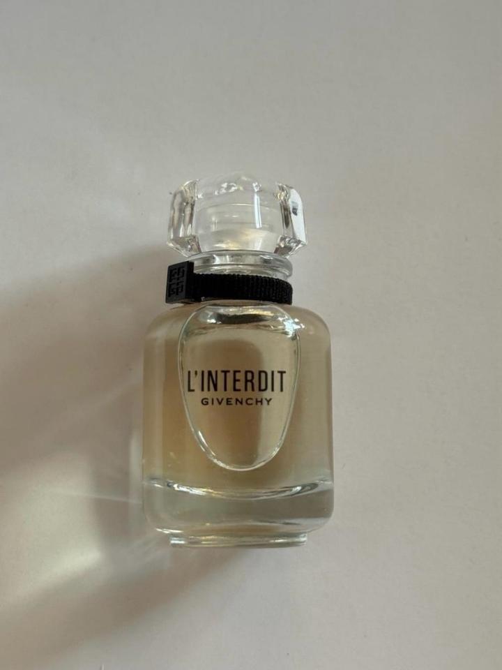 Парфюмерная вода Givenchy L'Interdit