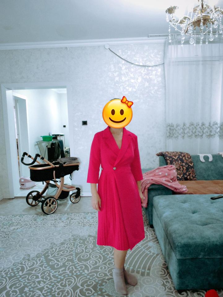 Платья