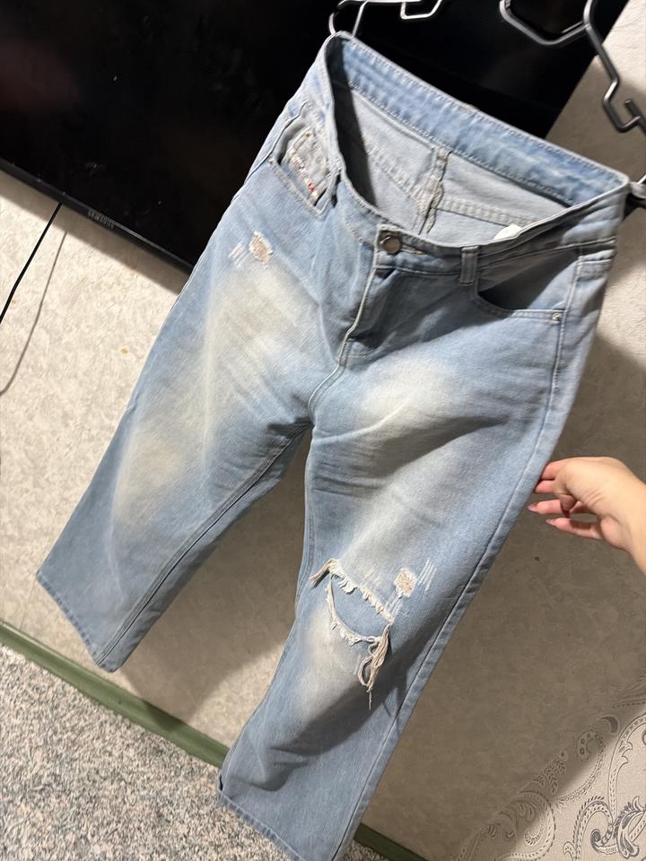 Женские джинсы