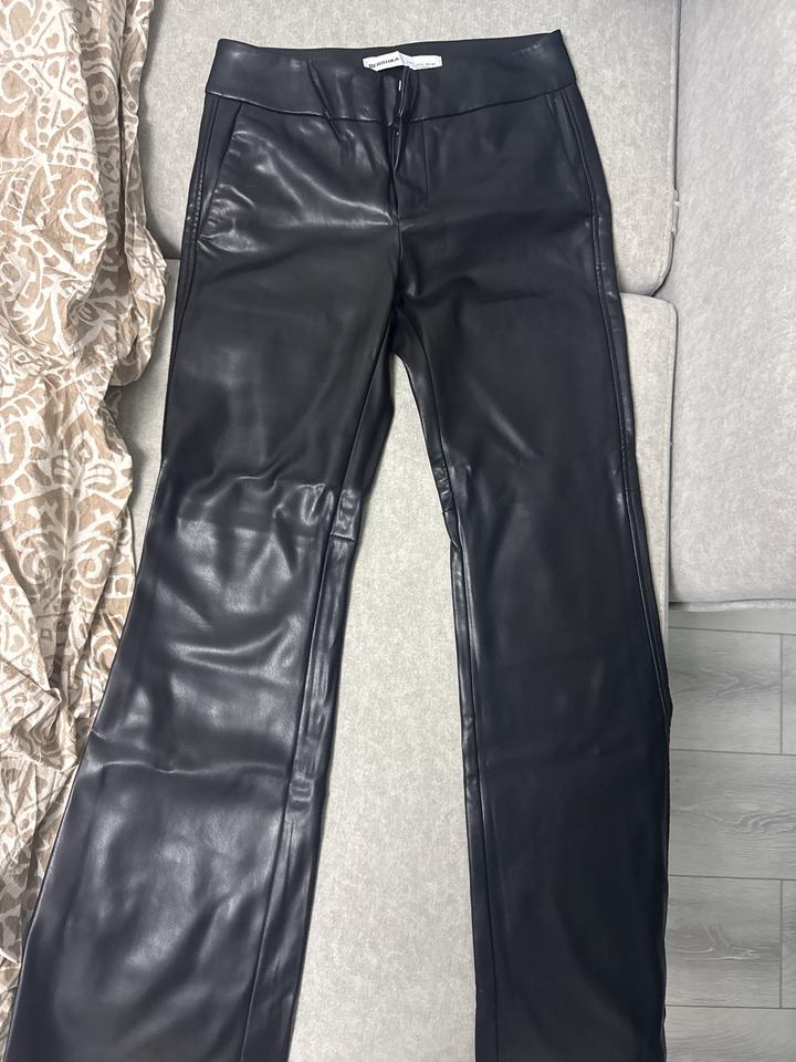 Брюки Bershka из экокожи