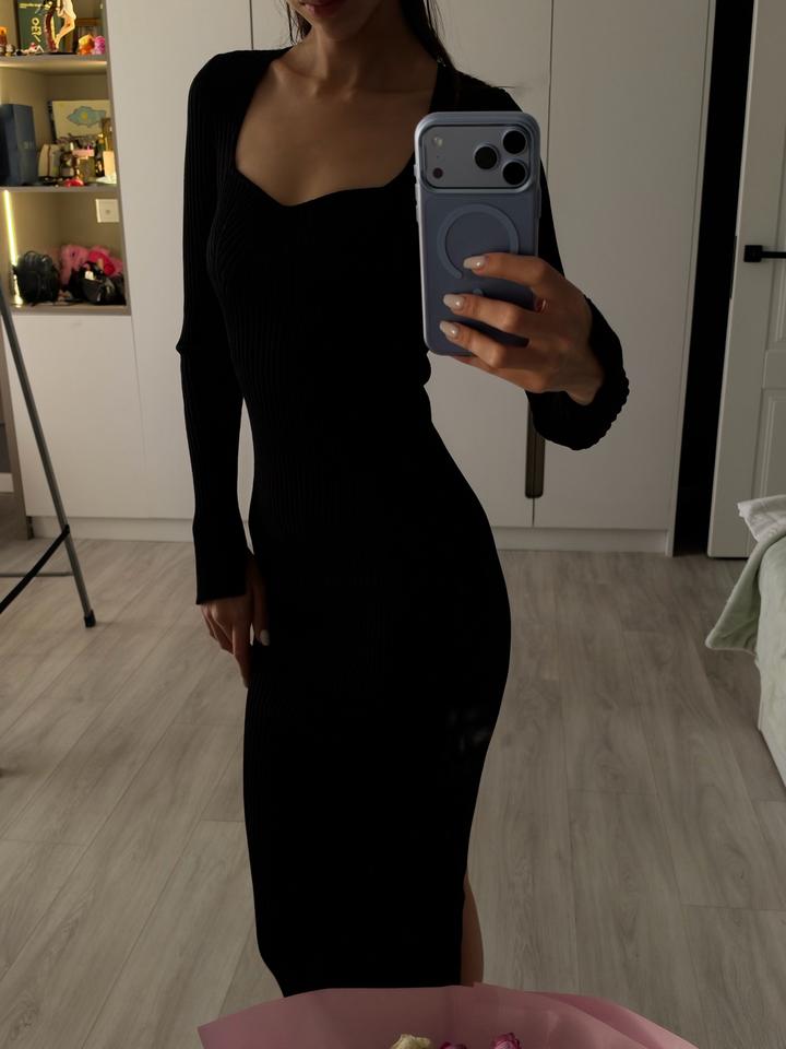 Bershka Трикотажное платье в рубчик