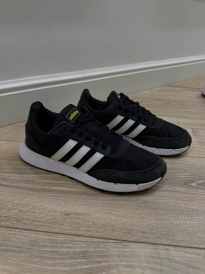 Черные Кроссовки adidas 37