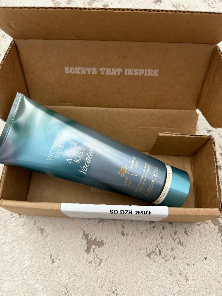 Лосьон для тела Victoria's Secret Aqua Kiss Vacation