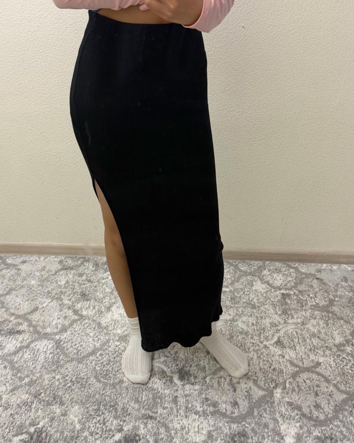Bershka Трикотажная юбка макси с разрезом