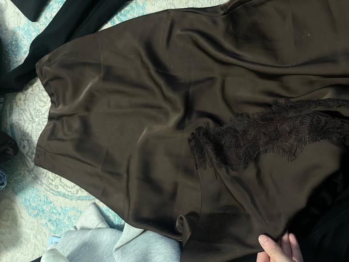 Zara Юбка атласная с кружевом