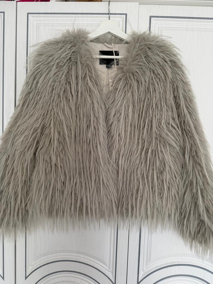 Zara шуба из искусственного меха