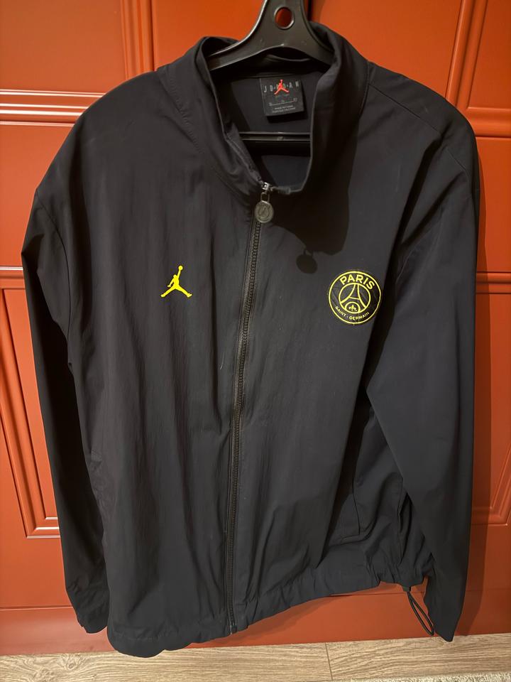 Ветровка Jordan PSG