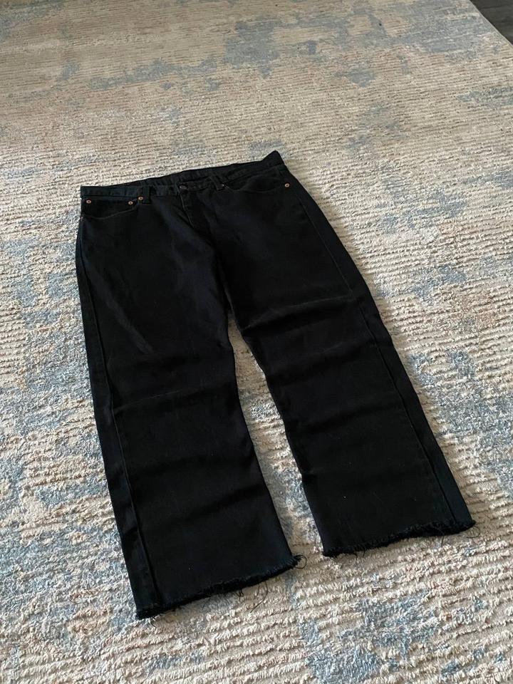Черные джинсы Levi's