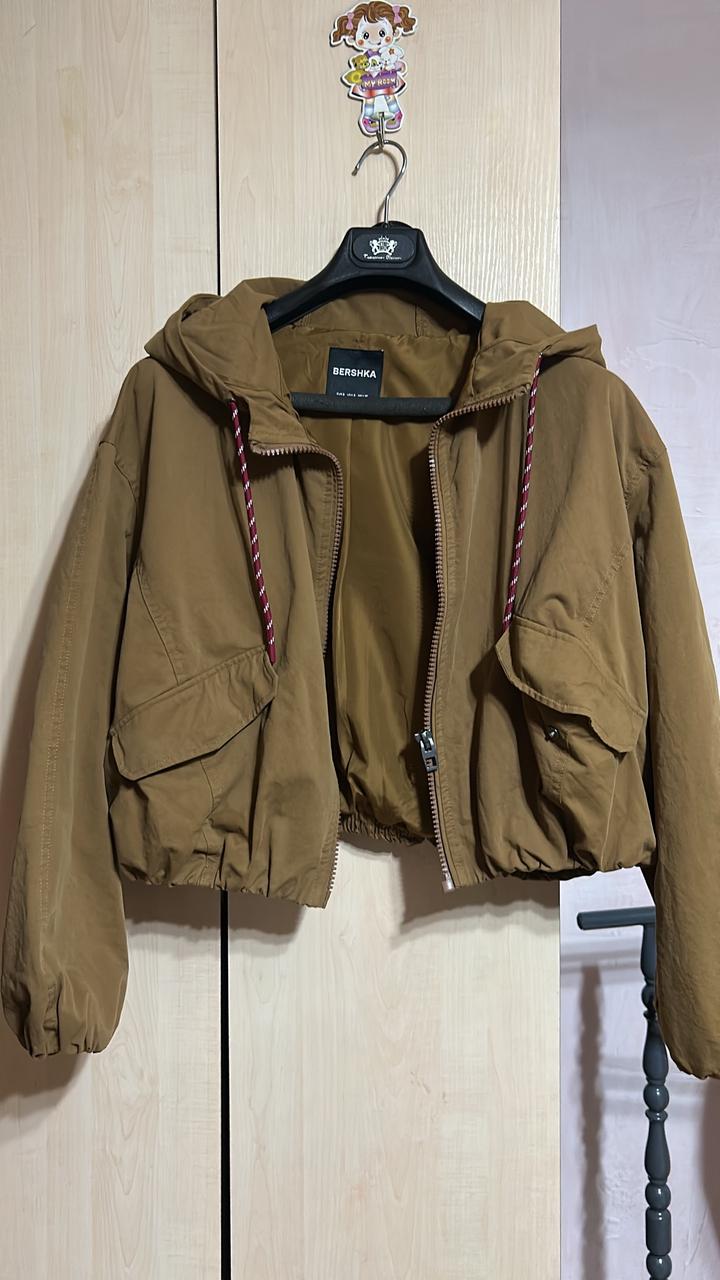 Укороченная куртка Bershka🤎