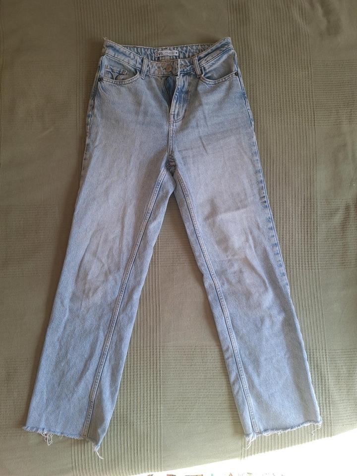 Джинсы светлые Zara