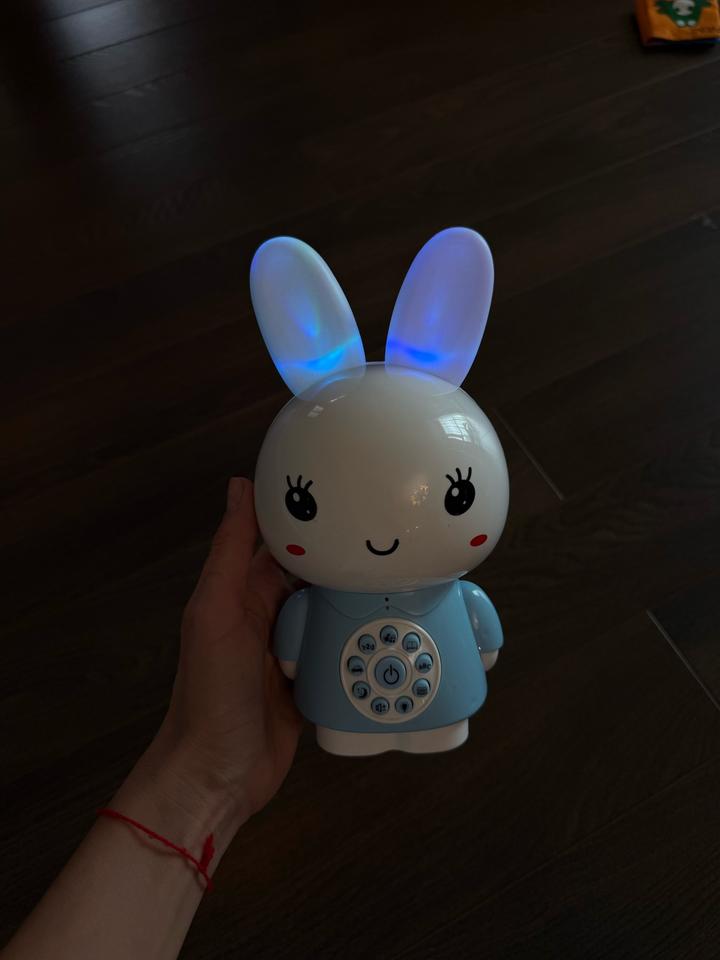 Интерактивная игрушка умный зайка