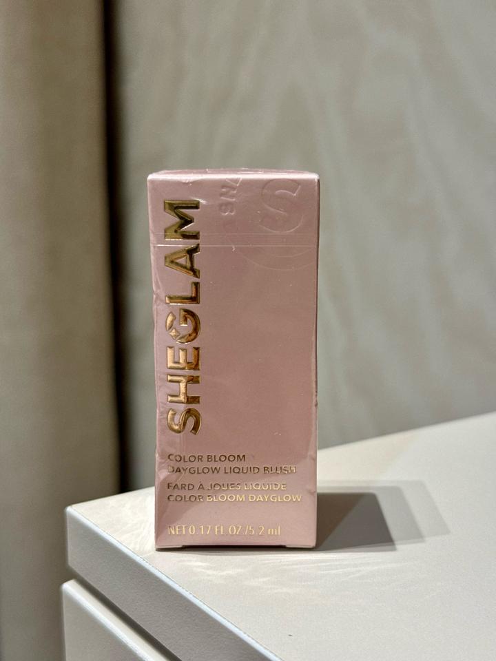 Жидкие румяна SHEGLAM Color Bloom Dayglow