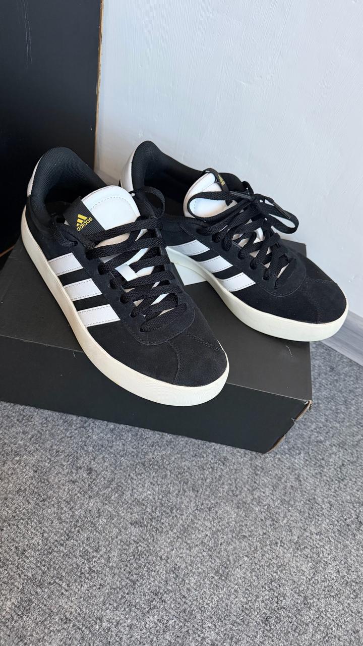 Adidas Кроссовки