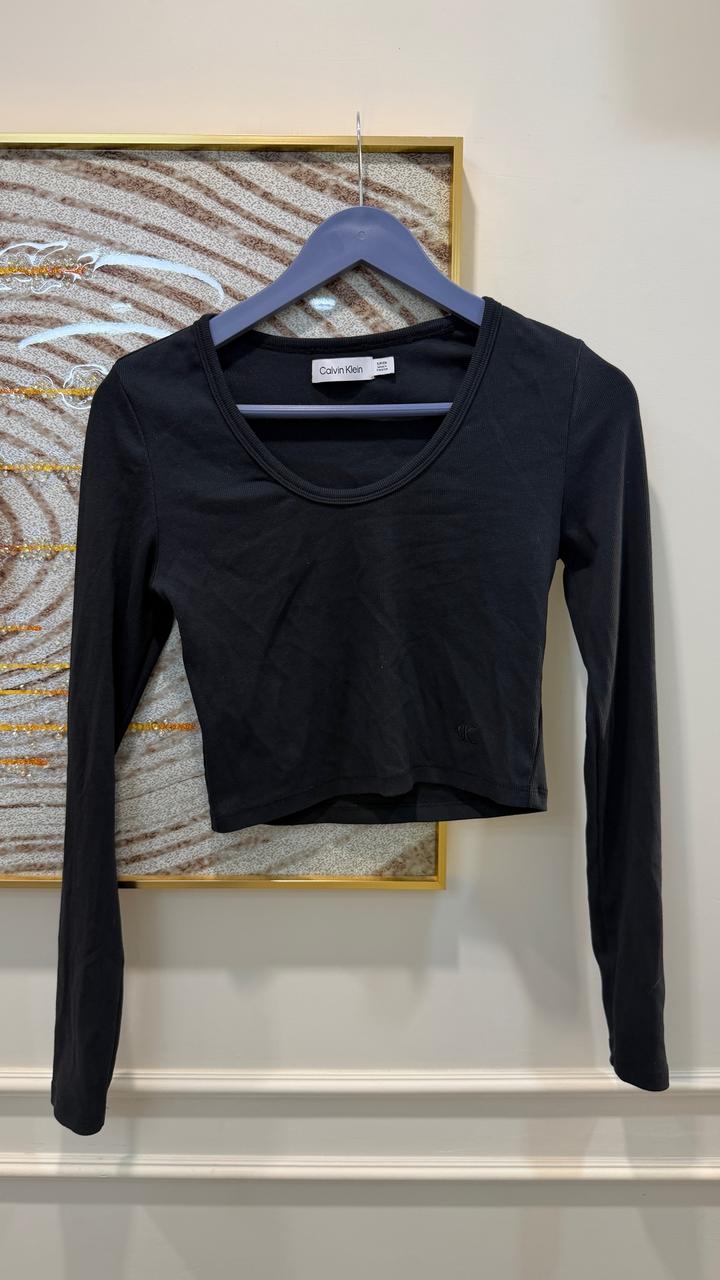 Логслив Calvin Klein. Размер S . Оригинал. Состояние отличное