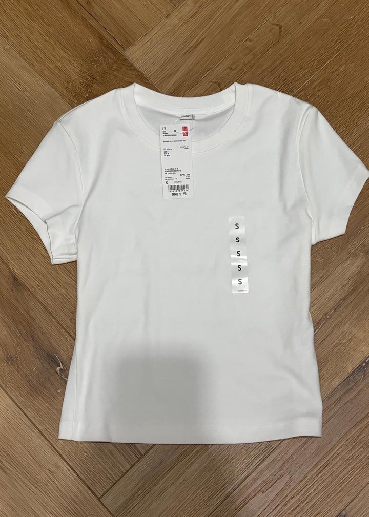 Футболка Uniqlo