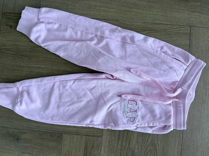 Джоггеры GAP