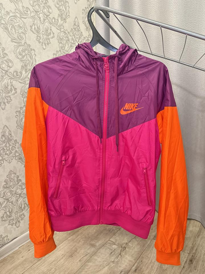 Ветровка   Nike , спортика найк Nike original