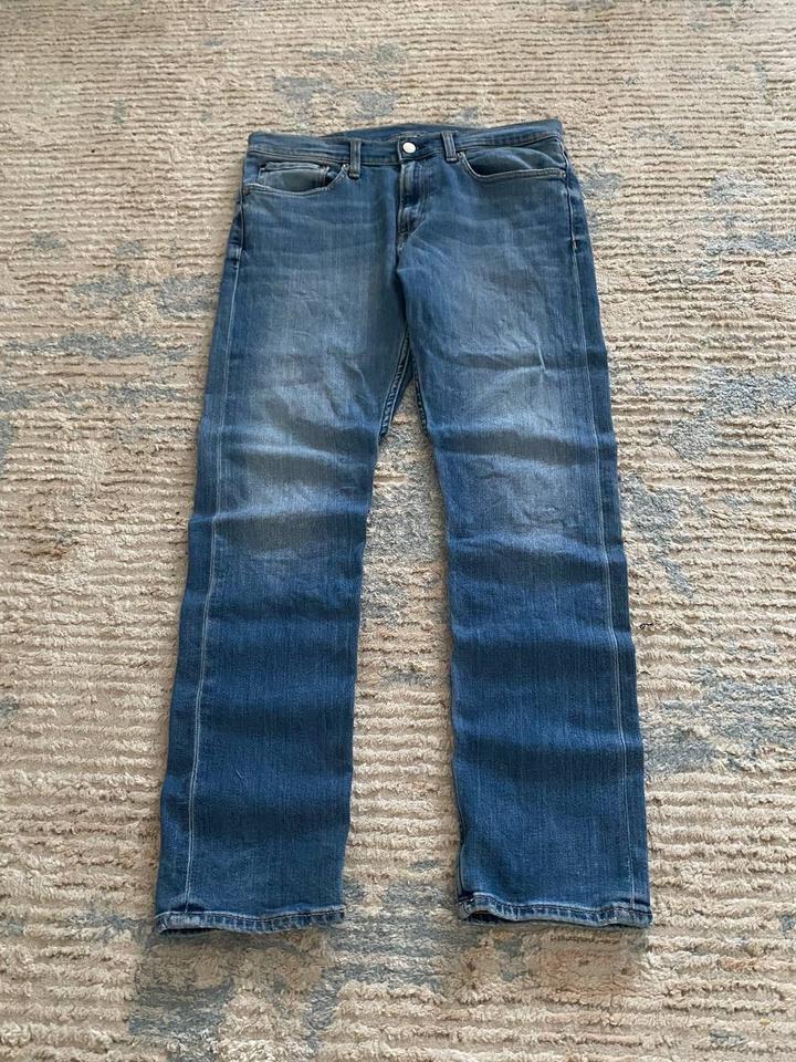 Джинсы Calvin Klein