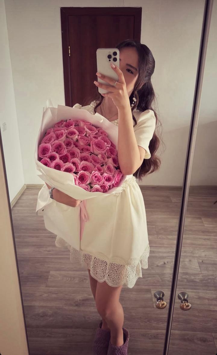 Yiyi Платье с жемчугом и кружевом