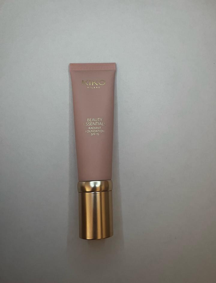 Тональный крем KIKO MILANO Beauty Essentials Radiant Foundation