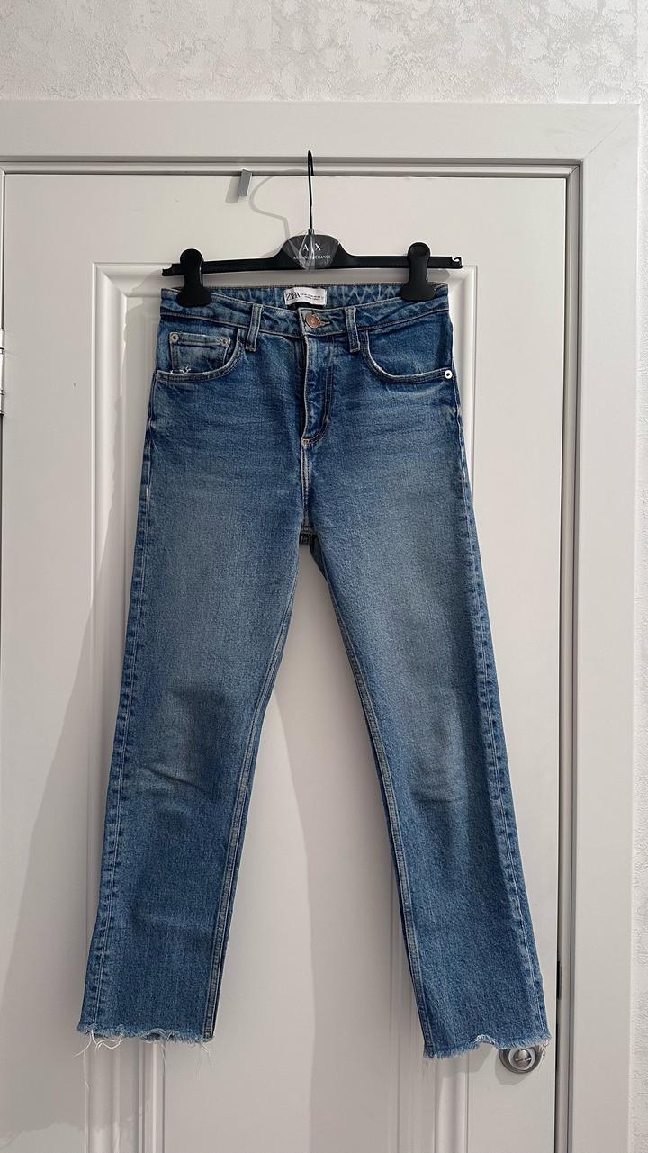 Джинсы Zara