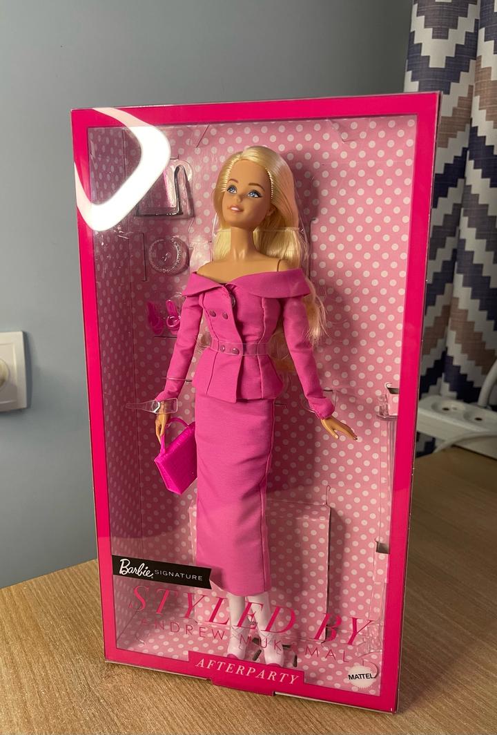 Mattel Коллекционная кукла Barbie Signature Styled by Andrew Mukamal