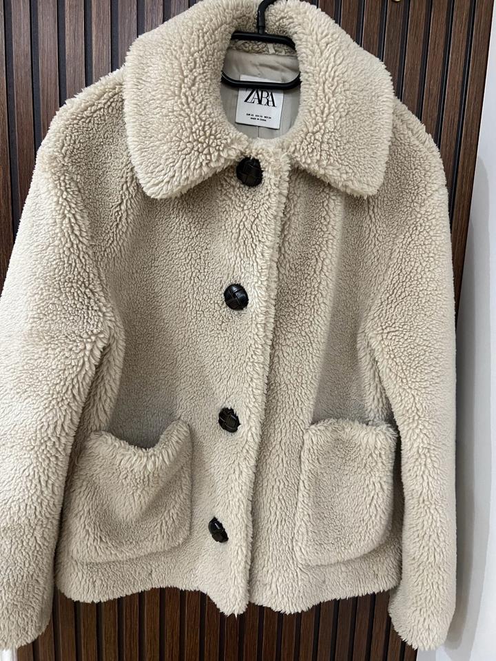 Укороченная шуба Тедди Zara