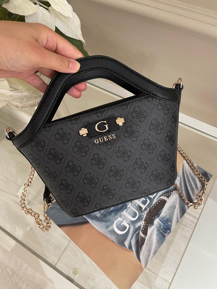 Сумка GUESS