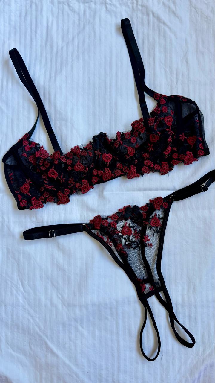 Lingerie Комплект нижнего белья с кружевом и цветами