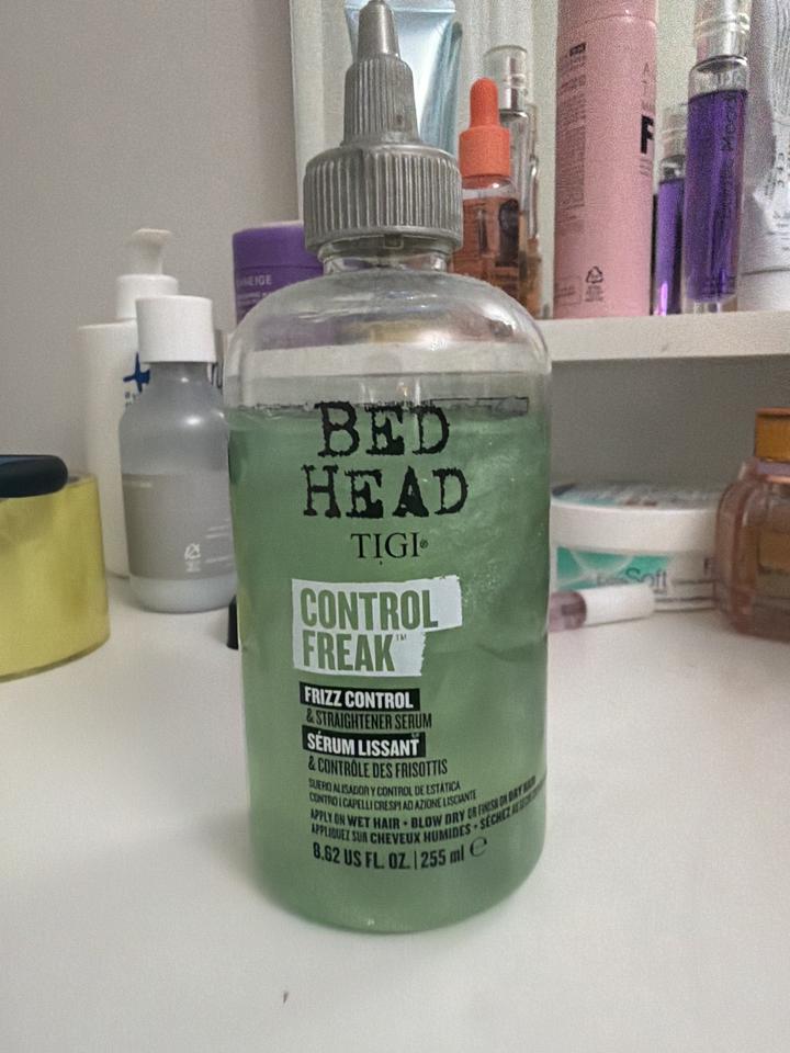Сыворотка для волос TIGI Bed Head Control Freak