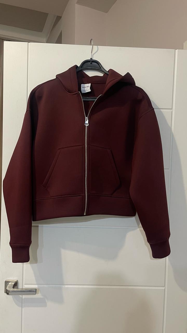 Худи Bershka на молнии