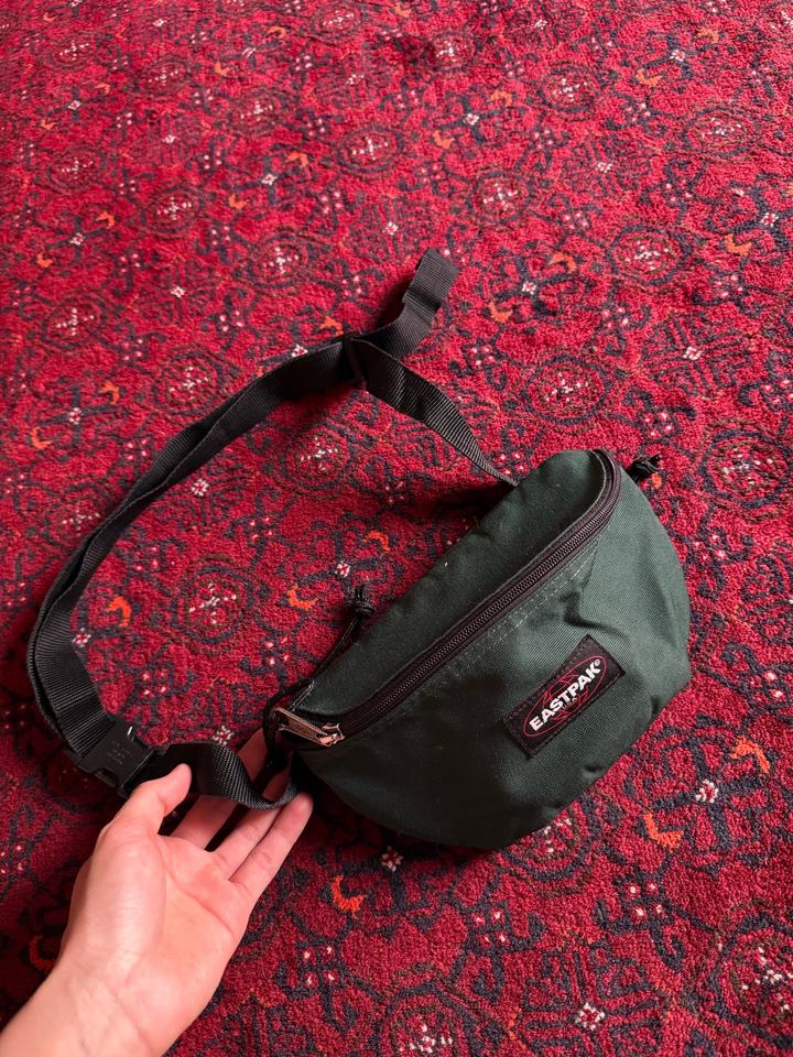 Поясная сумка Eastpak