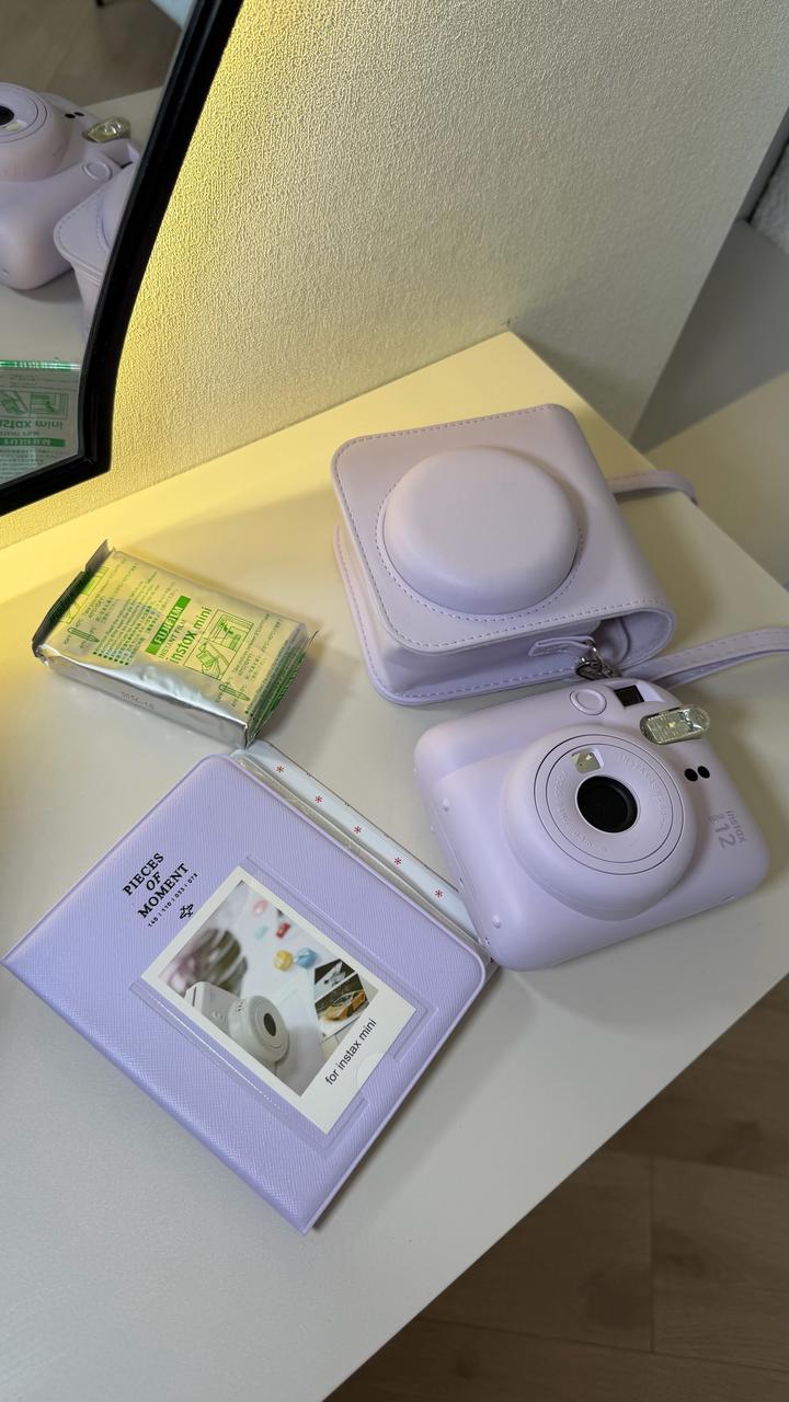 Fujifilm Instax mini 12 камера с чехлом и альбомом