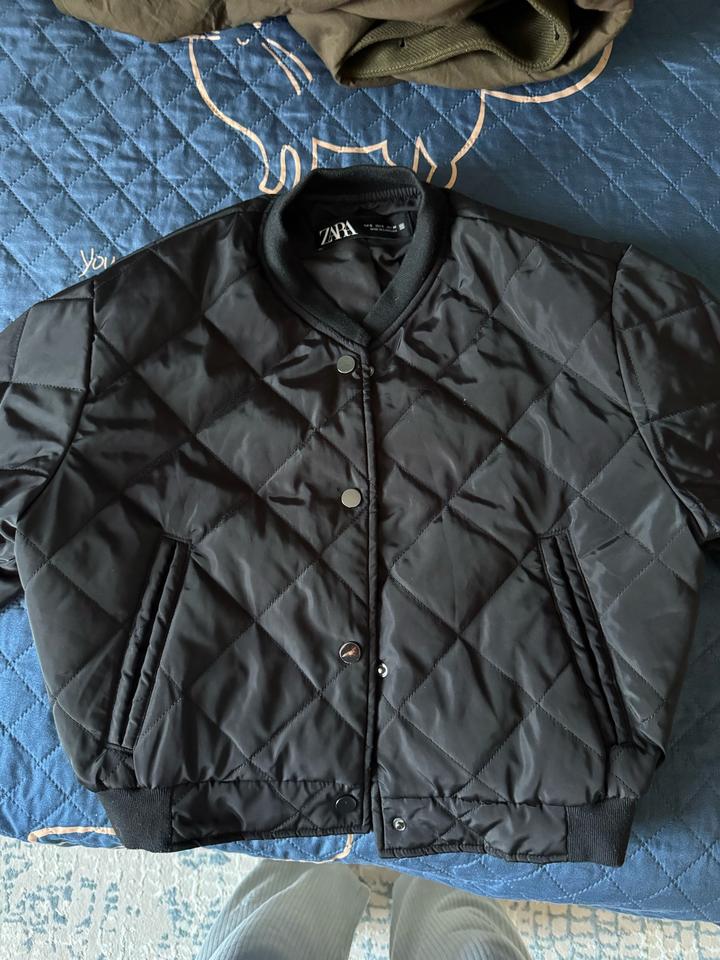 Стеганый бомбер ZARA