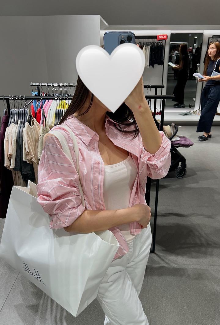 Zara Рубашка в полоску розовая свободная
