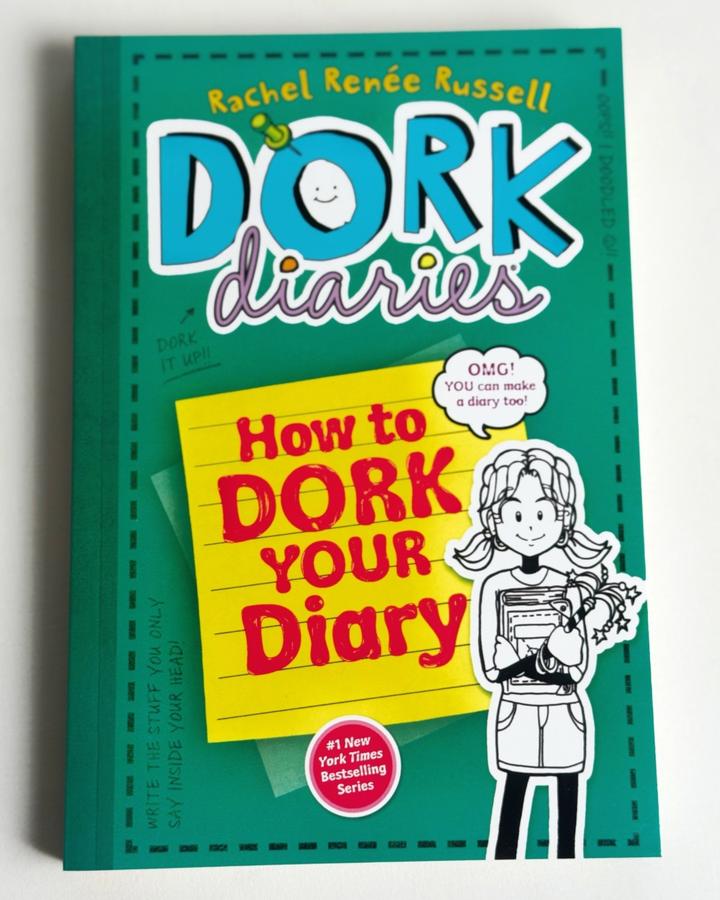 Dork Diaries: How to Dork Your Diary