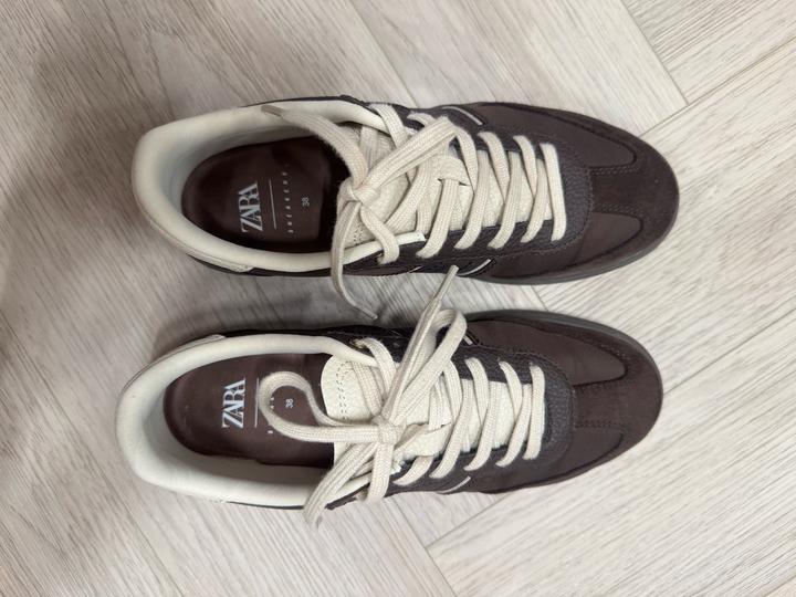 Кроссовки ZARA