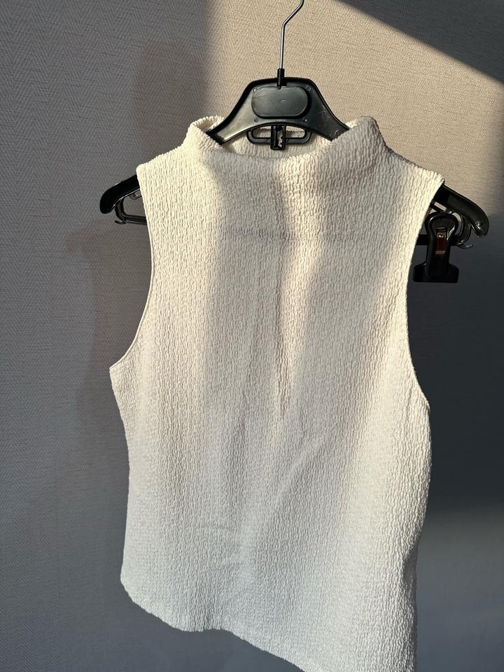 Топ Massimo Dutti