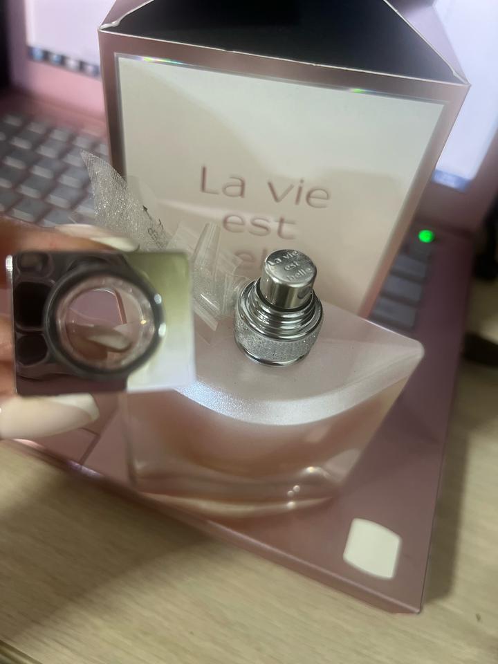 Lancôme Парфюмерная вода Lancome La vie est belle