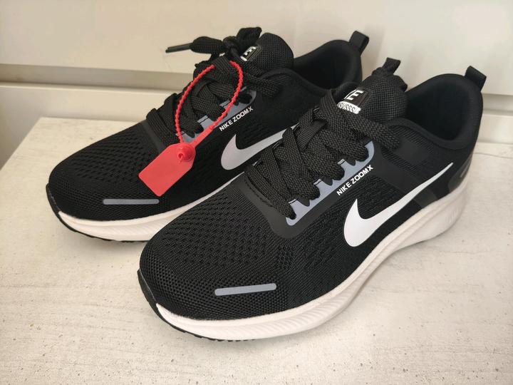 Nike Кроссовки