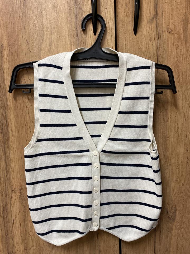 Жилет ZARA в полоску