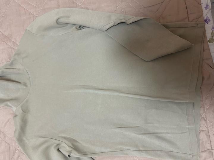 Водолазка Uniqlo S бежевое